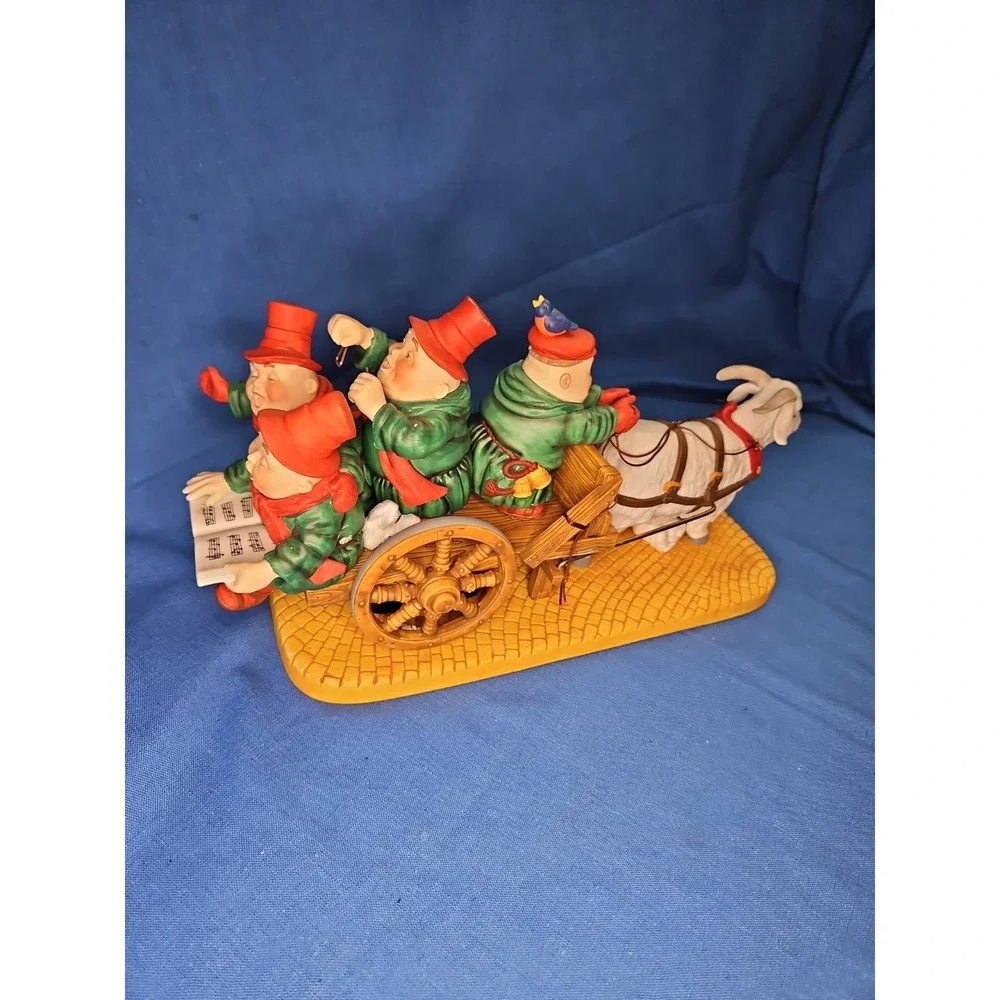 Dept 56 Christmas MERRY MAKERS Merrily We Roll Along Carolers Choir Monks 14x7